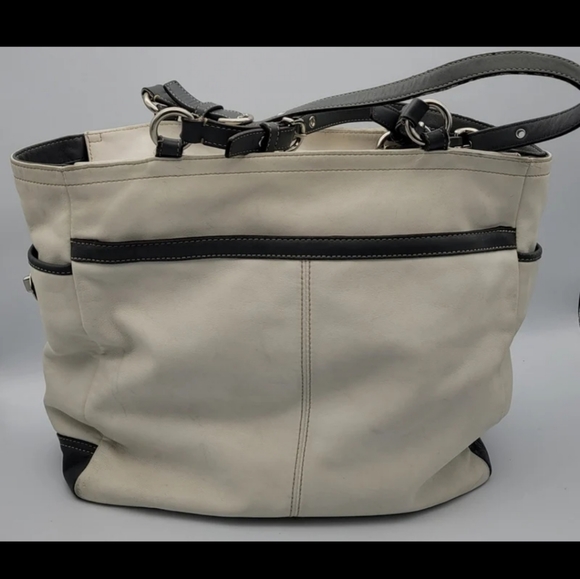 Coach Soho Pleated Gallery Lg Tote - Picture 3 of 7